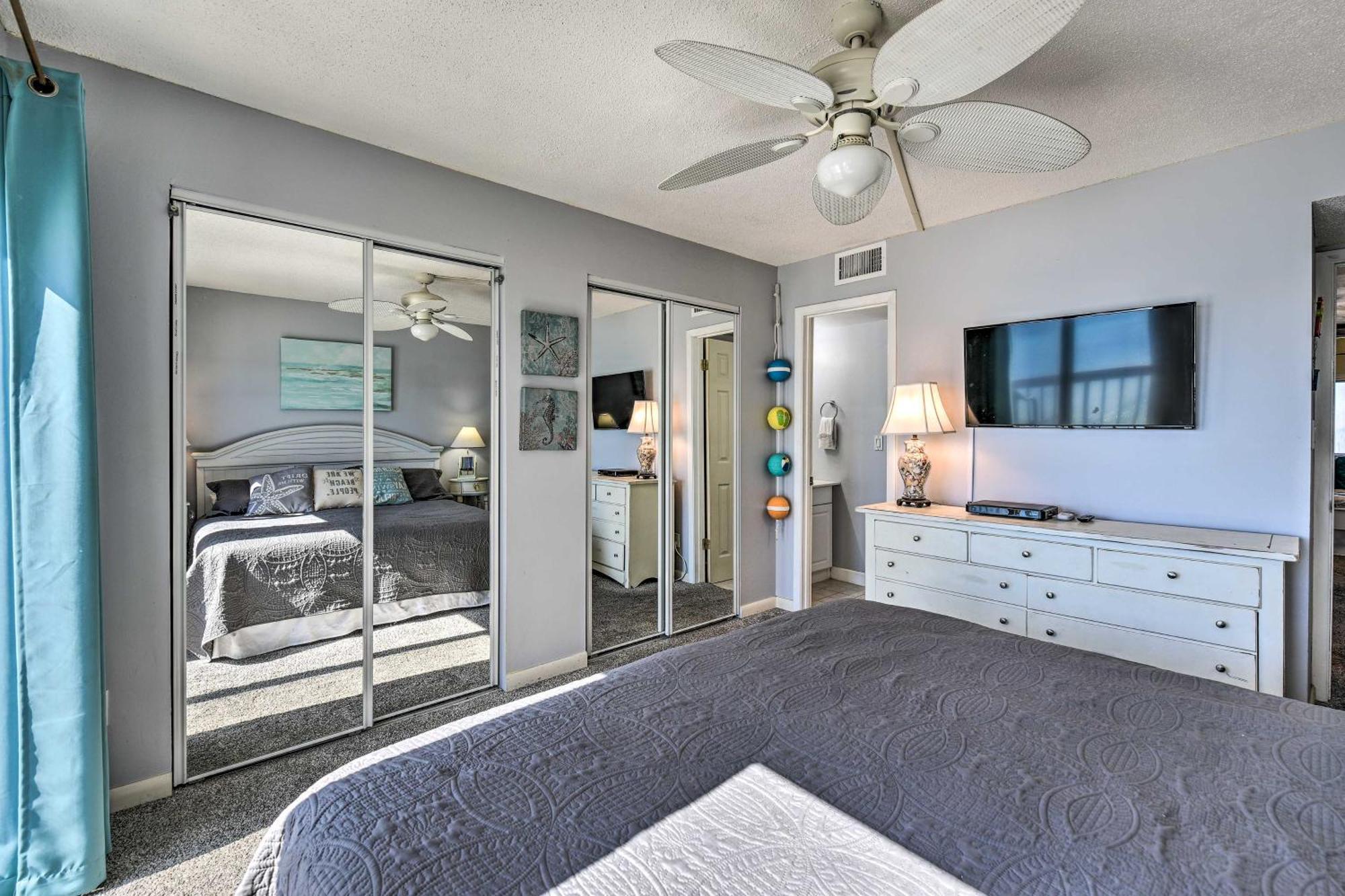 Panama Beachfront Condo, Near Pier Park! Apartment *