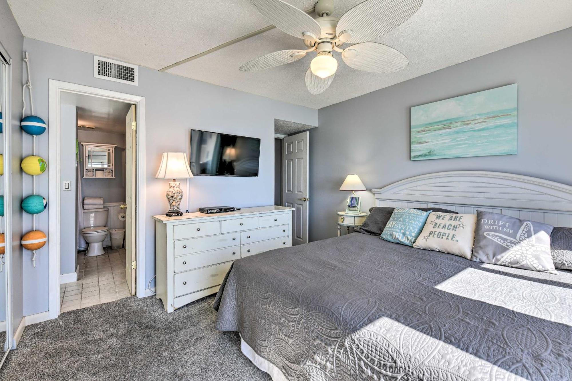 Panama Beachfront Condo, Near Pier Park! Apartment *